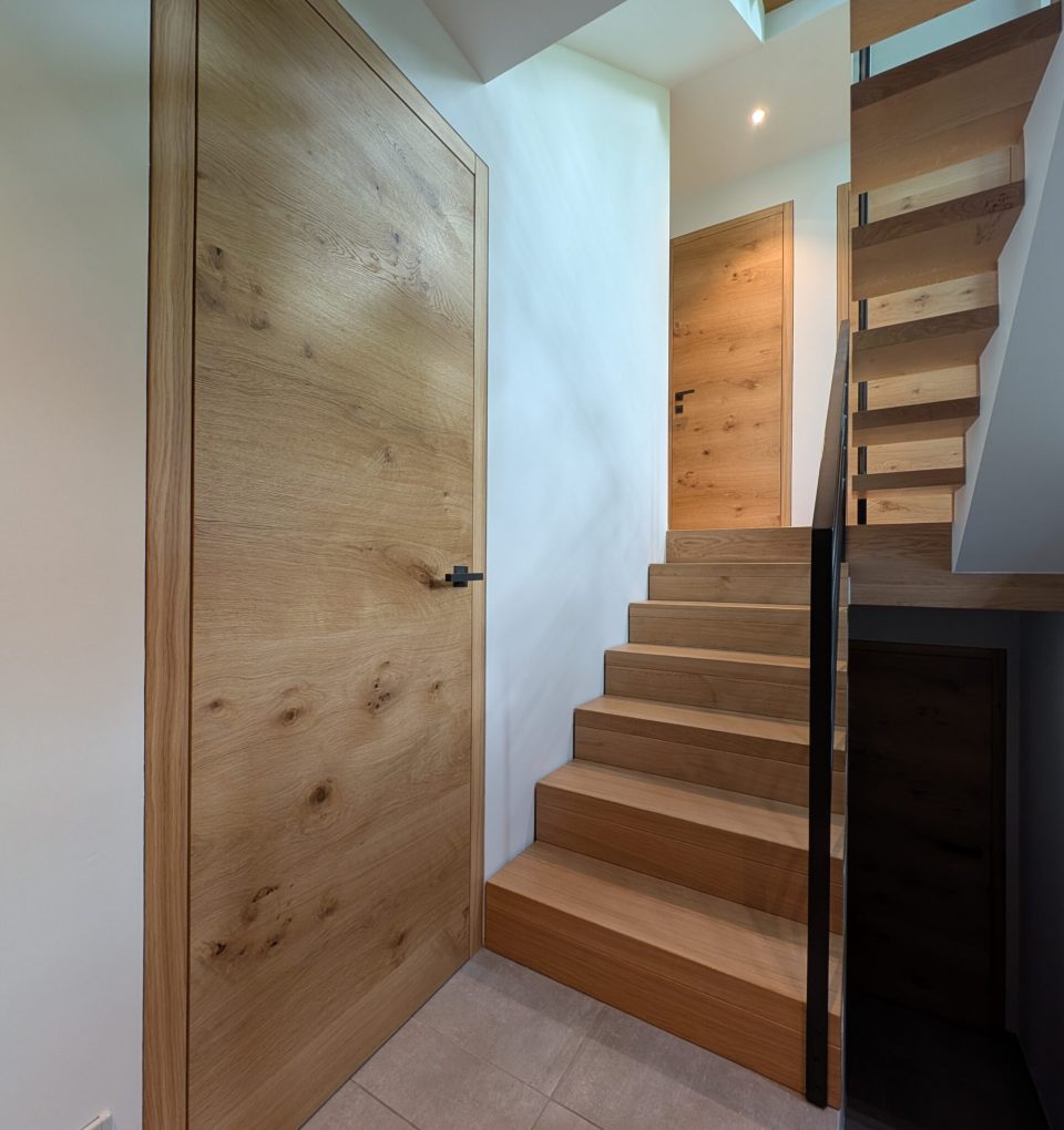 Porte en chêne rustique