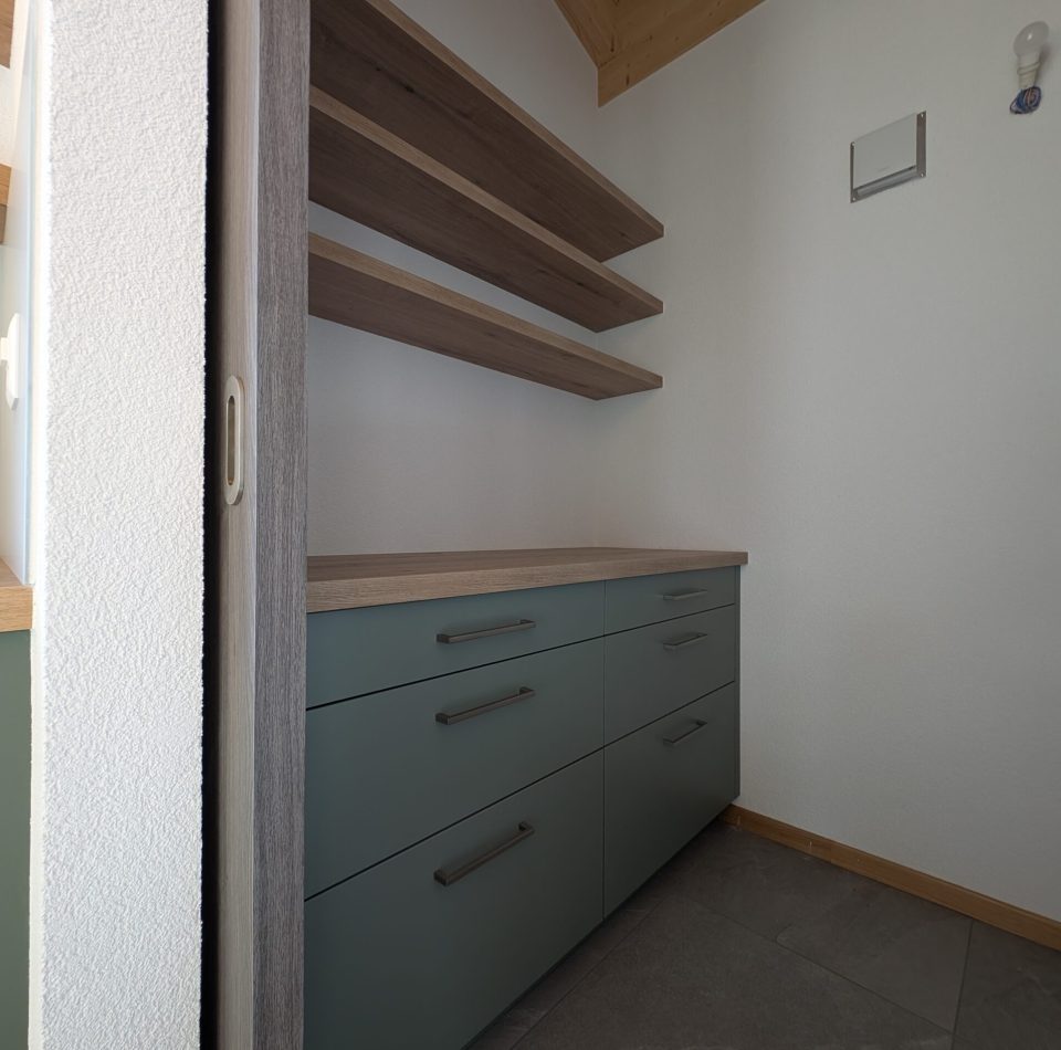 Meuble pour un économat