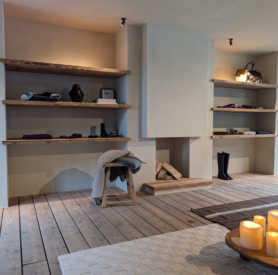 Tablette en vieux bois