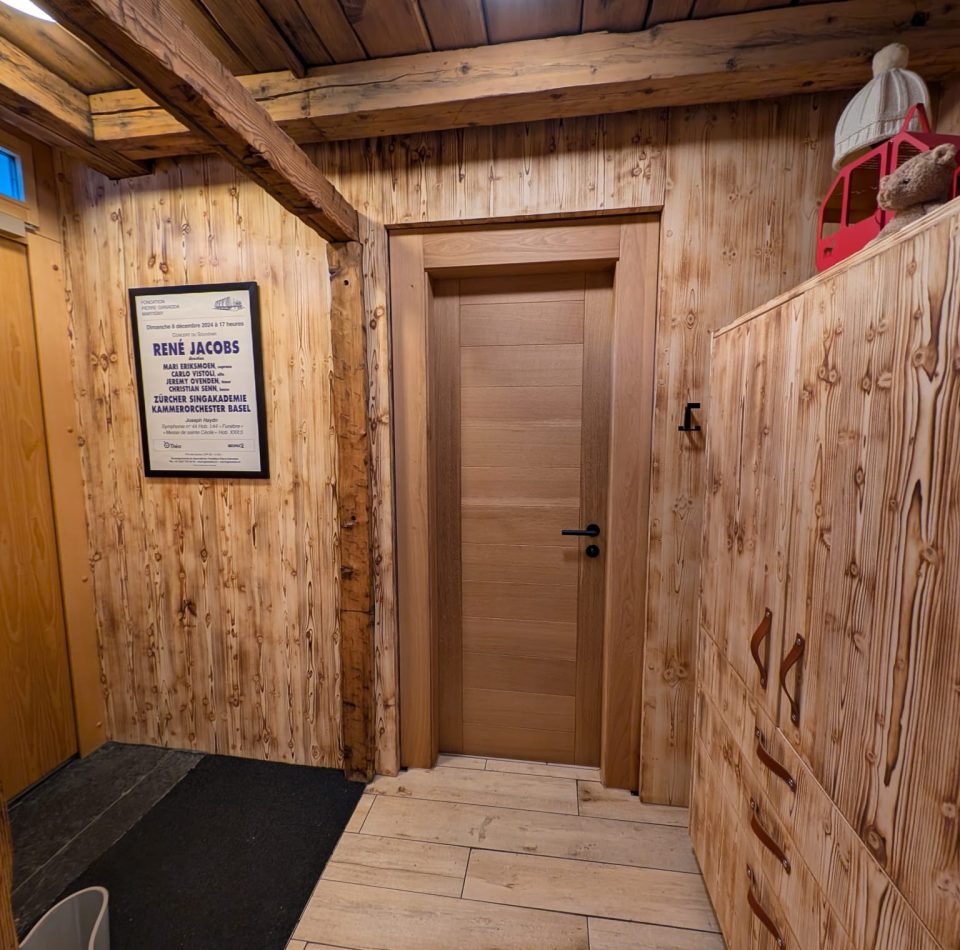 Paroi en 3‑plis sapin brûlé