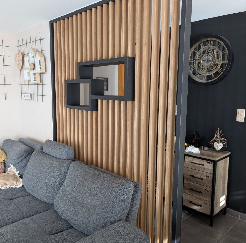 Claustra en chêne & MDF noir